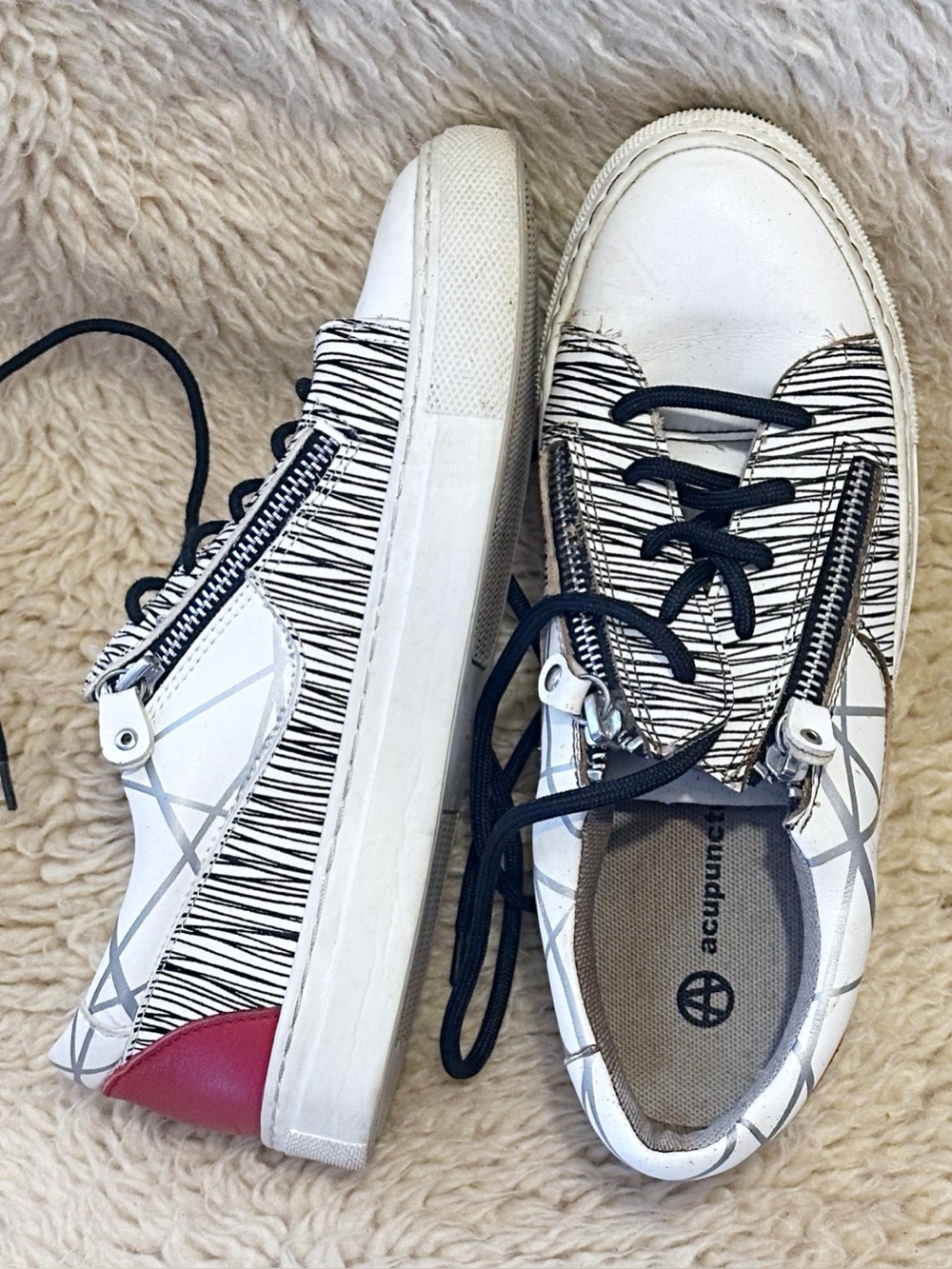 Acupuncture White Patterned Athletic Sneakers with Navy  (Rare)